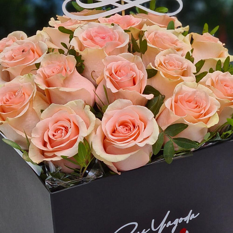 Букет цветов Шкатулка Леди-босс - Фото 2