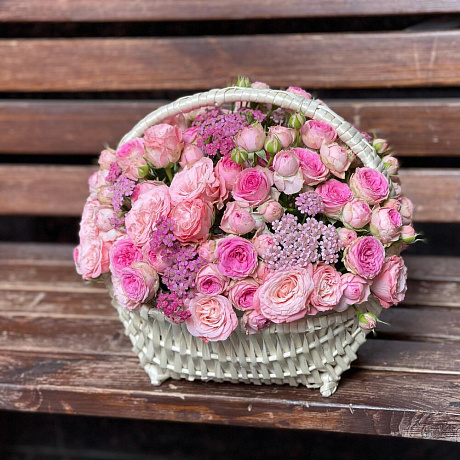 Корзина из кустовых роз - Фото 4
