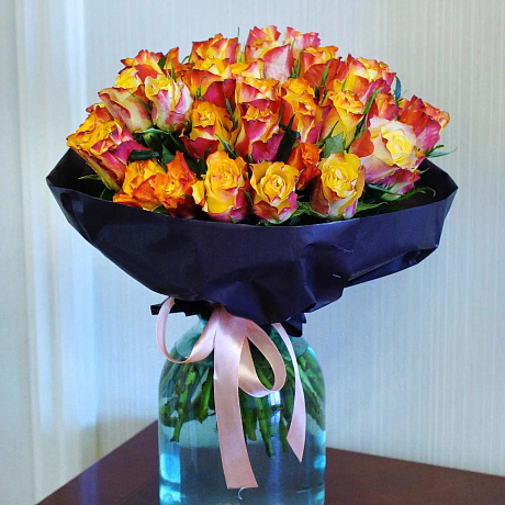 Букет из 51 кенийской розы сорта Даун Таун - Фото 5