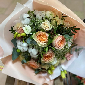 Букет цветов «крем - карамель»
