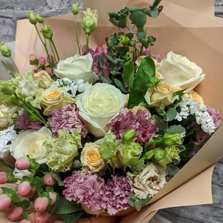 Букет Крем-брюле с рафаэлло и топпером - Фото 4