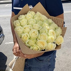 Букет цветов "Моно вайт"