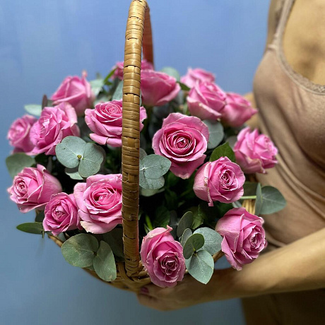 Корзина с розами розовыми - Фото 4