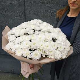 Букет из 35 хризантем