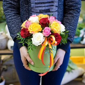 Коробка с розами "Взрыв эмоций"