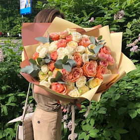 Букет из Пионовидных роз №177