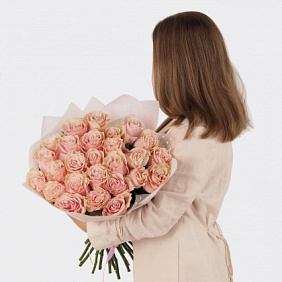 Букет розовых роз 25 шт