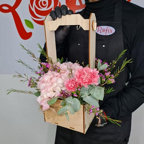 Подарочная композиция с цветами «Fantastic» №161