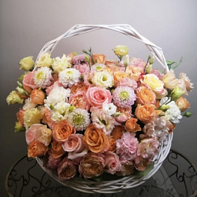Корзина с цветами №218