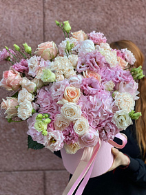 Цветы в коробке Luxury Flowers Сны о любви