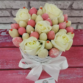 БУКЕТ В ШЛЯПНОЙ КОРОБКЕ L 2