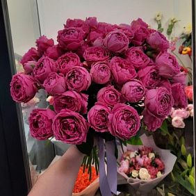 Пионовидные розы №173