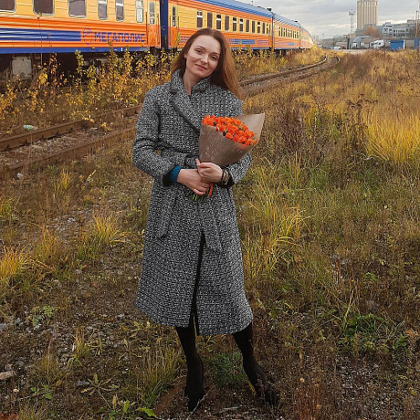 Яркий букет из кустовых роз - Фото 4