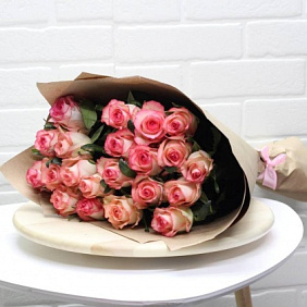 Букет из 21 роз Джумилия