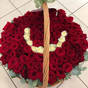 Корзина с цветами №192