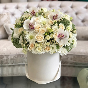 Коробка с цветами Luxury Flowers Путешествие в Италию