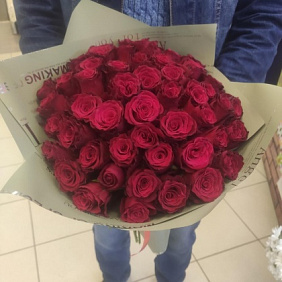 Розы красные Кения 50 см