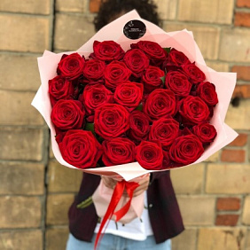Букет розы алые №162