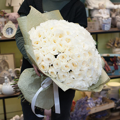 Букет из белых пионовидных роз (101) - Фото 3