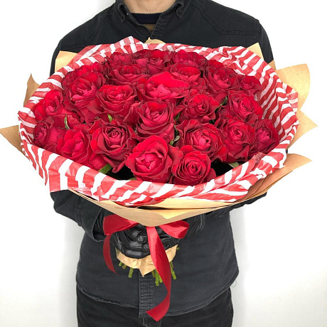 25 красных роз в стильной упаковке - Фото 3