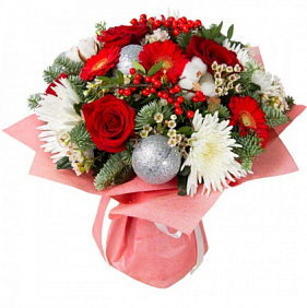 Новогодний букет из гербер, роз, хризантем и хлопка