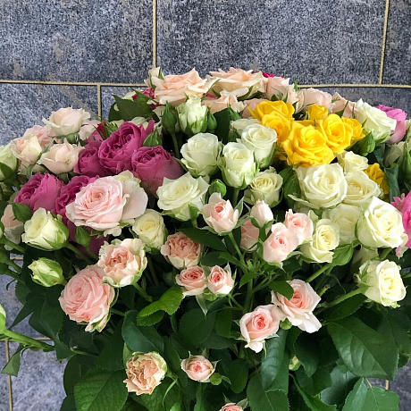 Букет 31 кустовая Роза - Фото 4