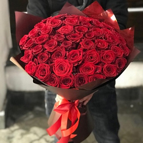 Букет из 51 Алой розы