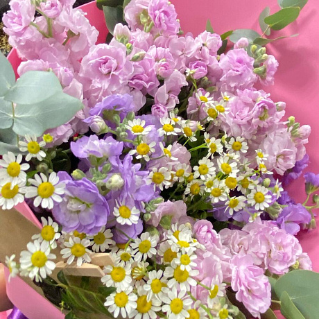 Букет с маттиолой и Камиллой - Фото 3