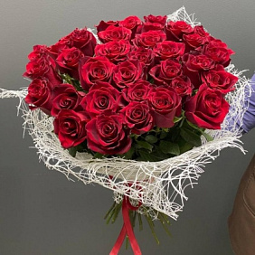 Букет из 35 красных роз №170
