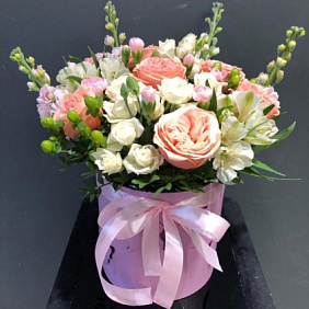 Цветы в коробке №197