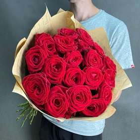 Букет цветов "Red classic"