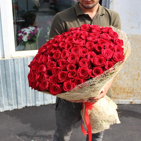 Роскошный букет из 101 красной розы №161 - Фото 2