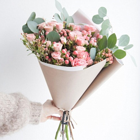 Букет с пионовидными розами №164