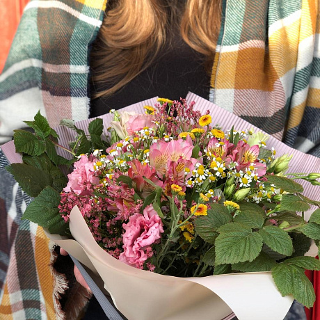 Букет цветов Москва ждёт лето - Фото 3