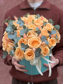 Композиция цветов Пейзаж в шляпной коробке тиффани №723