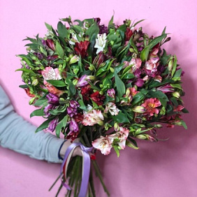 Букет из 51 альстромерии №163