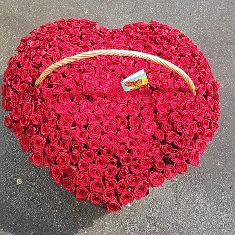 Корзина из 333 розы сердце  - Фото 2