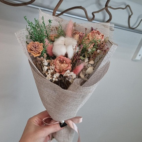 Букет цветов "Нежный крем"