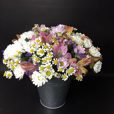 Букет цветов Цветочное ведерко - Фото 4