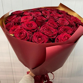 Букет из 41 красной розы №2