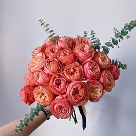 Пионовидная роза №168