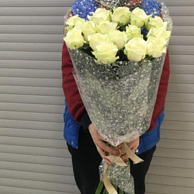 Розы аваланж 60см