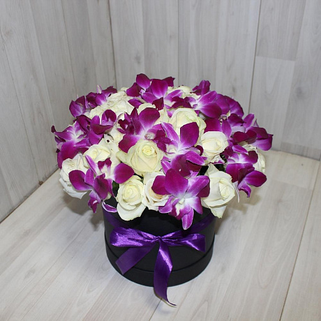 Белая роза с орхидеями 2 - Фото 3