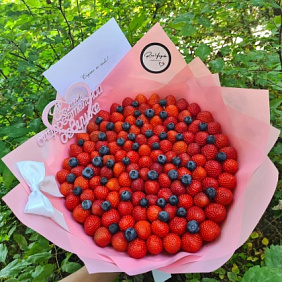 Букет Мега Ягодный бум