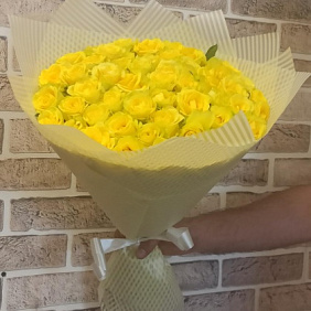 Монобукет из 51 жёлтой розы