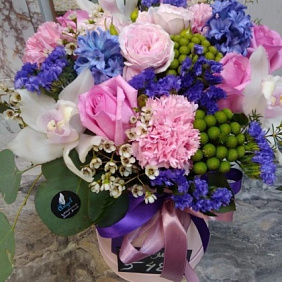 Композиция цветов "Мгновение"