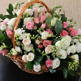 Корзина с цветами №244