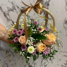 Корзина с цветами «Теплота»