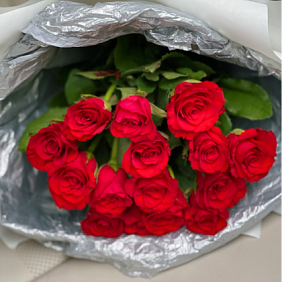 Букет 11 красных роз 40 см.