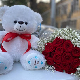Букет с мишкой «Люблю»